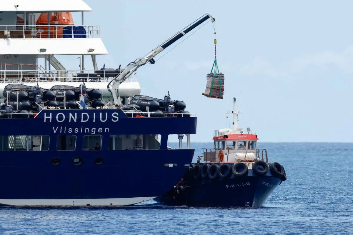 Hantavirus-hit cruise ship evacuations conclude as captain praises crew and passengers