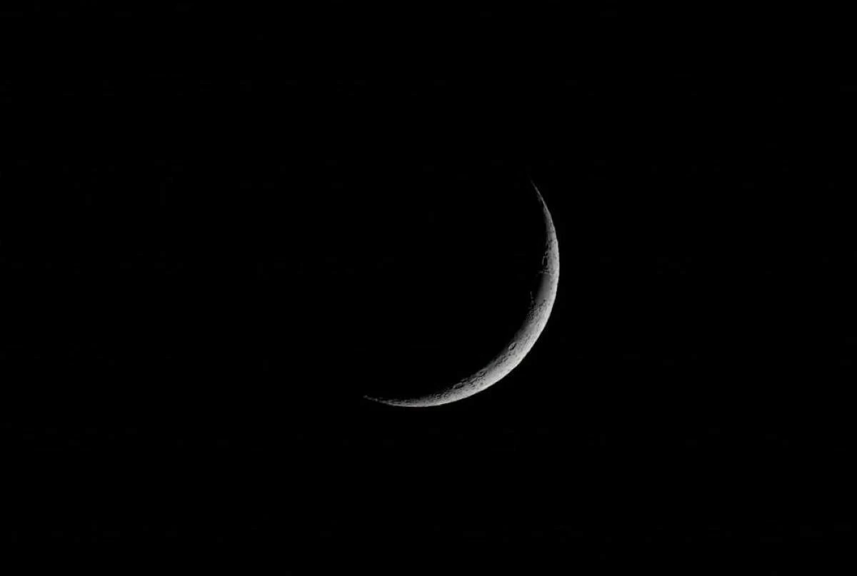 In the United Arab Emirates, the Emirates Fatwa Council called on specialists, experts, moon-sighters and members of the public — both citizens and residents — to observe the crescent of Dhu al-Hijjah after sunset on Sunday, the 29th of Dhu Al-Qa'dah, corresponding to 17 May 2026, as part of preparations for the Hajj season.