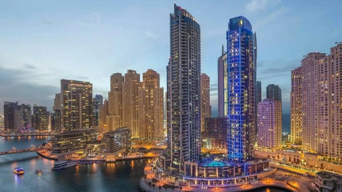The department recorded 1,065 sales transactions worth AED 2.2 billion. These included 34 land sales, 1,000 residential unit sales and 31 building transactions.