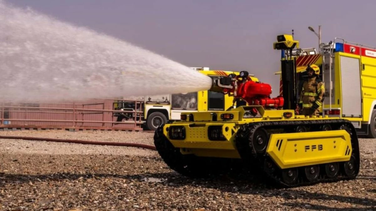 emirates247.com - WAM - Sharjah Civil Defence deploys advanced firefighting robots