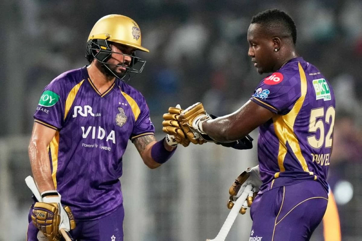 Kolkata Knight Riders' Manish Pandey, left, and Rovman Powell during the Indian Premier League cricket match between Kolkata Knight Riders and Mumbai Indians, in Kolkata, India, Wednesday, May 20, 2026. (AP Photo/Bikas Das)