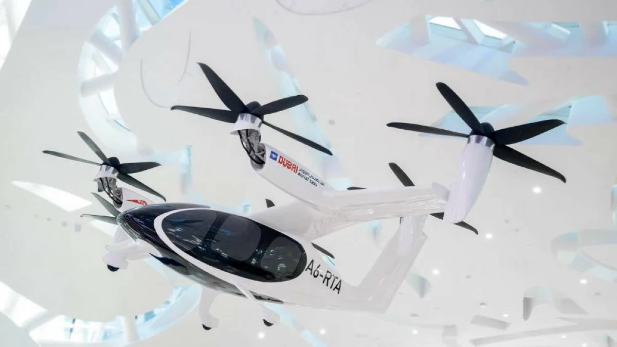 The fully electric vehicle can carry four people, including the pilot, and travel at speeds of up to 320 km/h.
Photo credit: Government of Dubai Media Office
