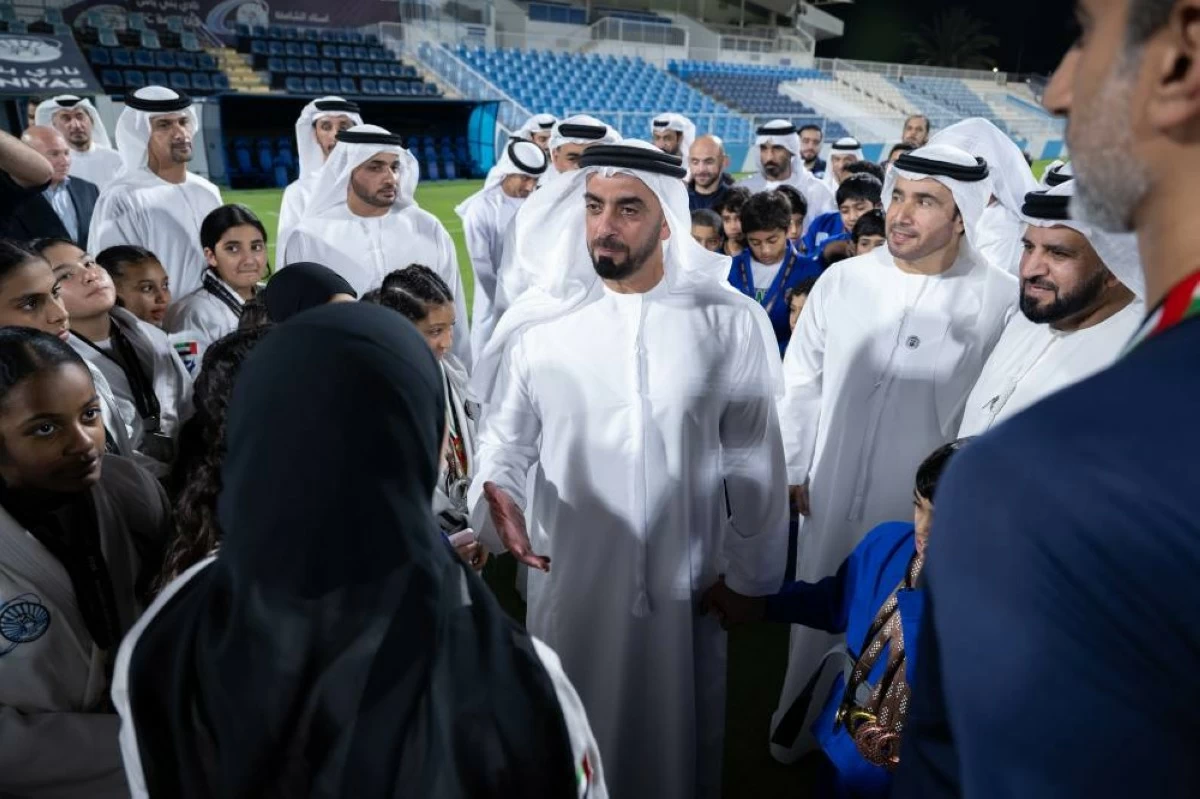 He praised the outstanding performances delivered by the club's athletes. Picture credit: WAM