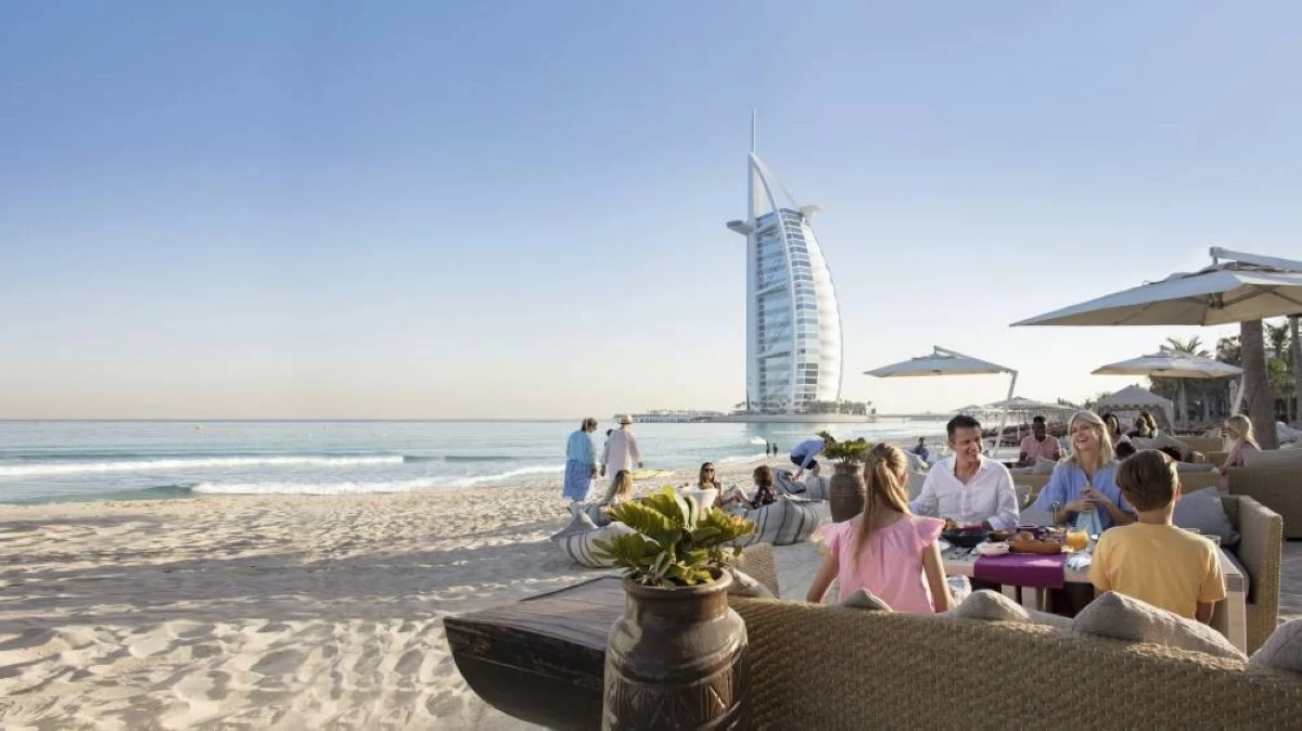All you have to do is present either a printed or mobile boarding pass along with a photo ID at any of the participating outlets, and get discounts on your bill.
Photo credit: Supplied
