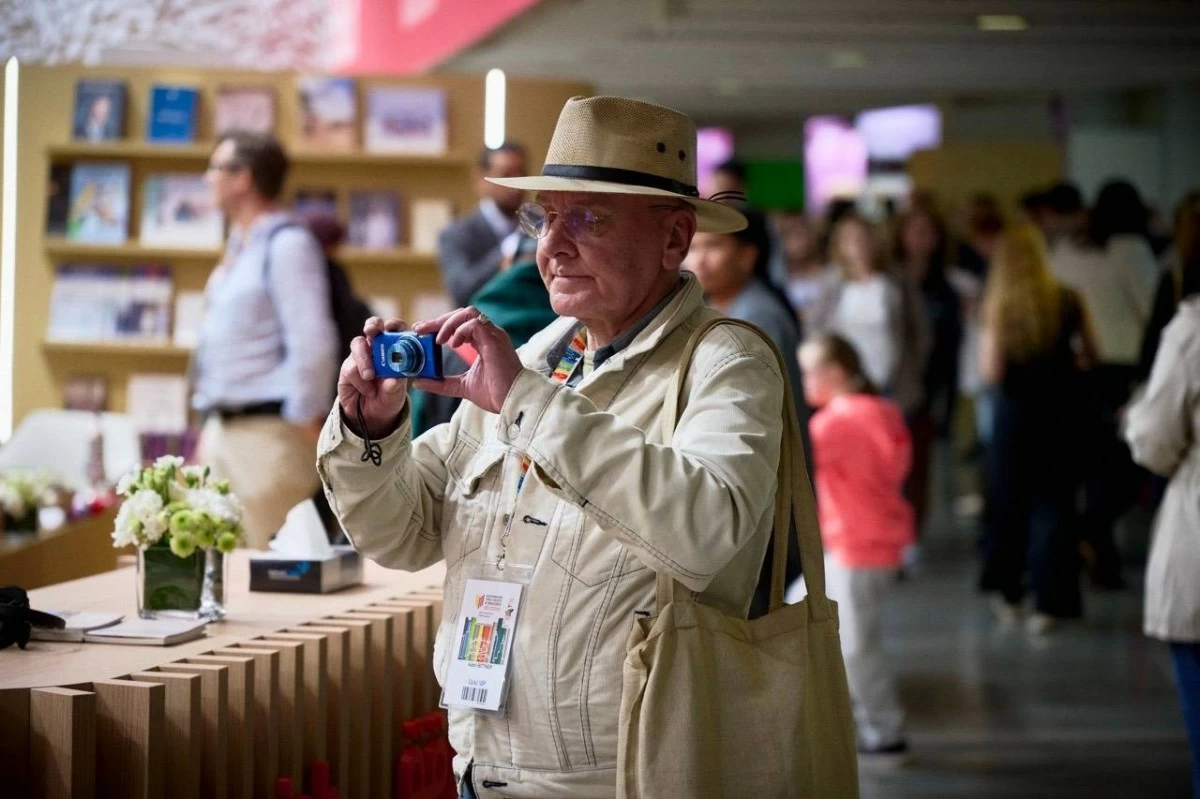 The events found strong resonance among audiences of all age groups and backgrounds. 