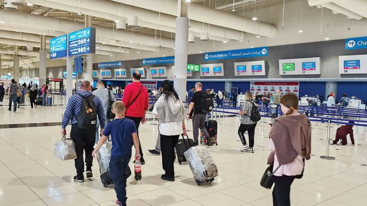 Flexible tickets, although more expensive upfront, are becoming increasingly valuable during peak seasons as they offer greater flexibility for changes or partial refunds.