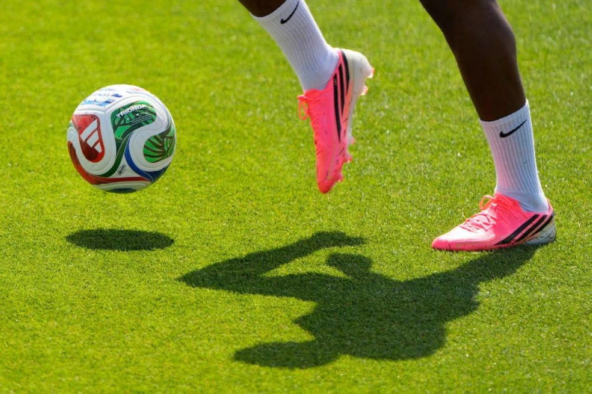 A Netherlands national team player practices. Picture credit: AP