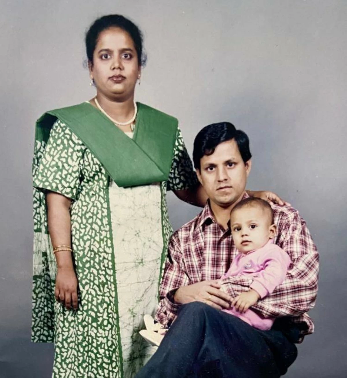 Hailing from the Palakkad district of Kerala, Harikrishnan's mother, Sujitha Harigovindan, is a structural engineer, who has over the years worked on projects that have become part of Dubai's skyline. One of her earliest assignments was the iconic Burj Al Arab. His father, Harigovindan P.K., has built a career in the restaurant business, eventually establishing restaurant ventures of his own.