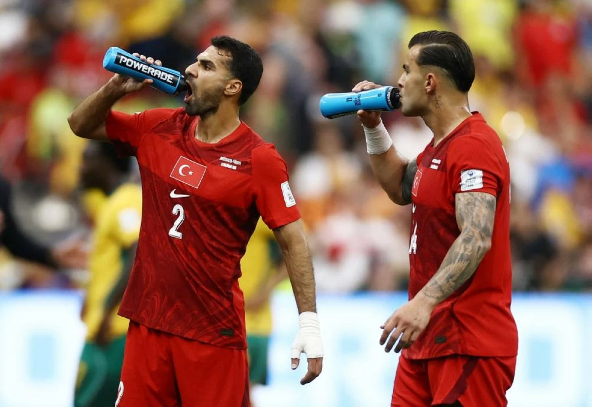Hydration breaks heat up World Cup debate with players, coaches split on new rule