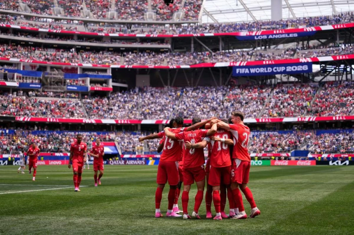 Johan Manzambi scores two as Switzerland beats Bosnia-Herzegovina 4-1 at the World Cup