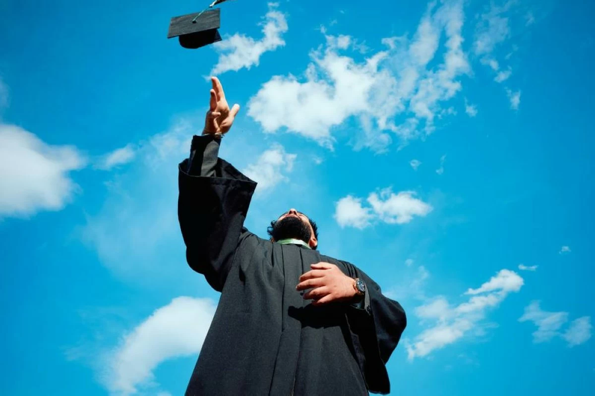 emirates247.com - WAM - MoHESR announces updates to next-generation scholarship system for future-ready national talent