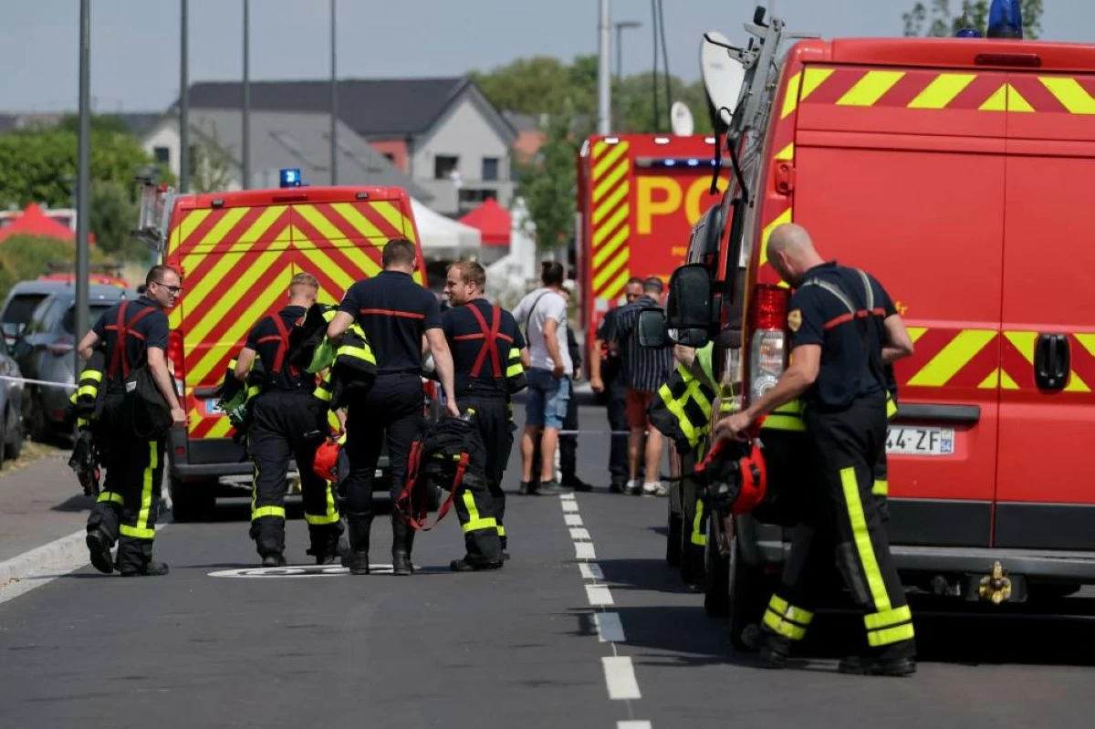 Plane crash in northeastern France kills 11 people