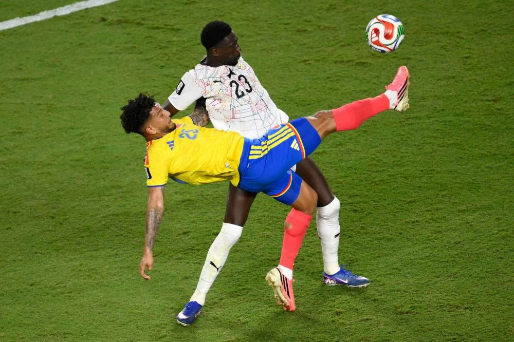 Colombia's Luis Suarez (25) challenges for the ball with Ghana's Derrick Luckassen (23) during the World Cup round of 32 soccer match between Colombia and Ghana in Kansas City, Mo., Friday, July 3, 2026. (AP)