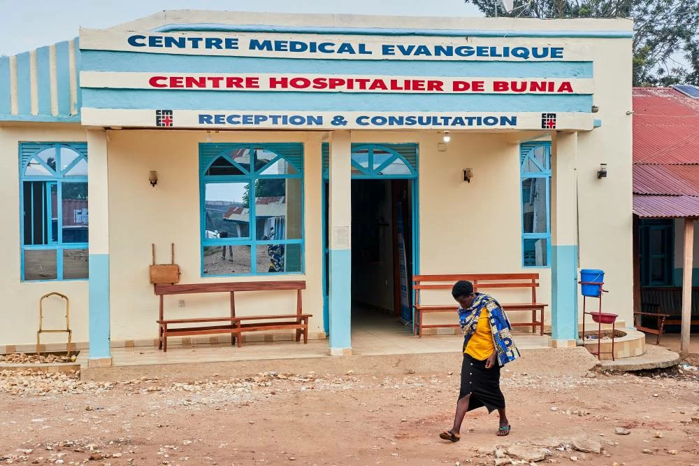 New Ebola treatment trial brings hope to Congo as outbreak death toll rises