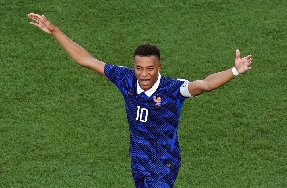 Mbappé closes in on Messi's World Cup scoring record with 19th goal