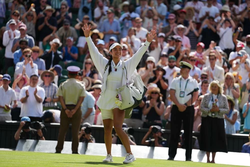 Alexandra Eala of the Philippines waves to the crowd after losing the women's singles fourth round match against Jasmine Paolini of Italy at the Wimbledon Tennis Championships in London, Monday, July 6, 2026.(AP)