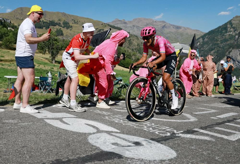 EasyPost's Richard Carapaz in action before winning stage 18. (Reuters)