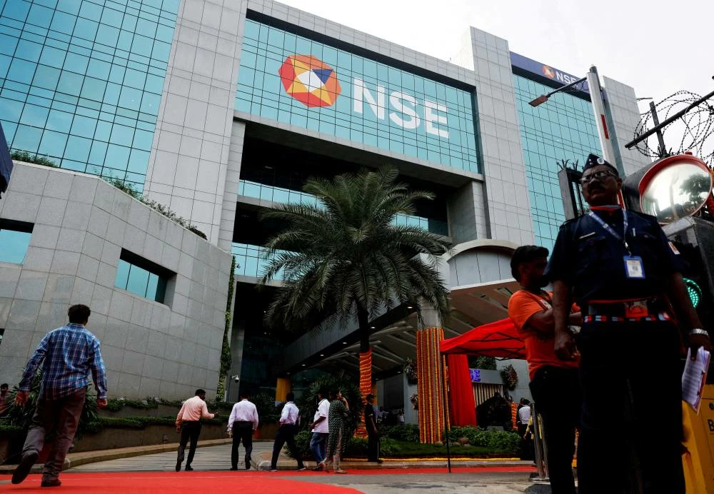 India plans to ease offshore fund disclosure rules to attract foreign capital amid legal challenges