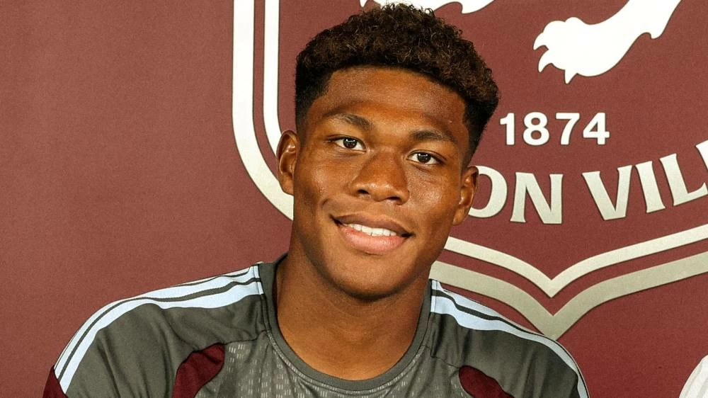 Zion Suzuki (Image courtesy of @AVFCOfficial)