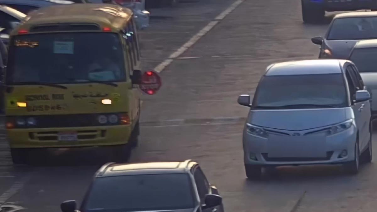 The police urged drivers to pay close attention to school buses and comply with the stop sign, stressing the importance of not proceeding past a bus when the sign is displayed. Picture used for illustrative purpose,