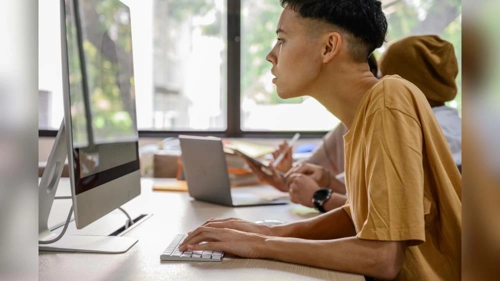 UAE juvenile work permit: 8 rules for hiring 15- to 18-year-olds