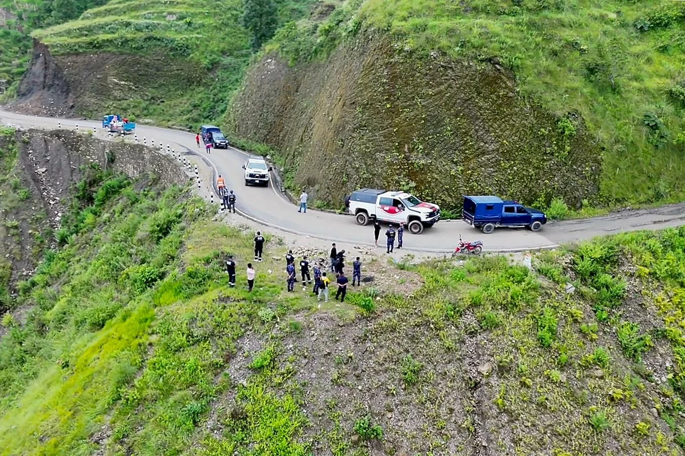 The UAE Search and Rescue Team has begun field operations in the Rasuwa area of the Federal Democratic Republic of Nepal as part of the UAE's humanitarian efforts to support the Nepalese authorities in search and rescue operations and in responding to the aftermath of the devastating floods that struck the country.