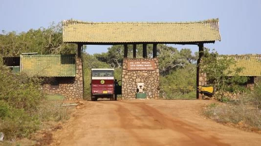 Park managers will be taking their emergency measures even further by banning tourists from the watering hole and other busy areas, to give the animals a breather after months without rain. (Image courtesy of yalasrilaka.la)