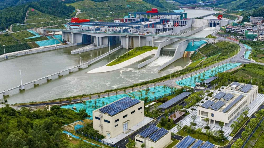 Pinglu Canal runs from Nanning, capital of south China's Guangxi Zhuang Autonomous Region, to the Beibu Gulf, the closest maritime outlet for much of southwest China. (WAM)