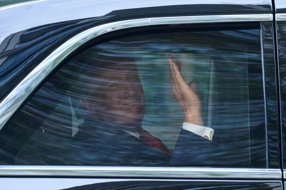 US President Donald Trump, riding in "The Beast”, departs Gracie Mansion after a meeting with New York Mayor Zohran Mamdani in New York, US, September, 21, 2026. (Reuters)