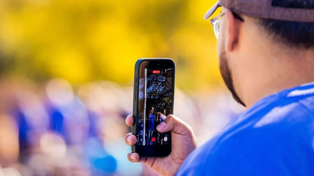 Legal experts stressed the consumer's right to document violations and not to treat the phone as an open permit to publish or share clips with others. Picture for illustrative purposes. Picture credit: Pexels
