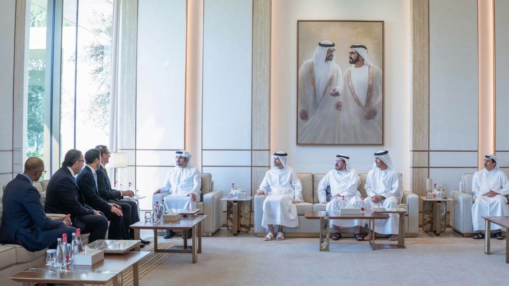 Sheikh Maktoum bin Mohammed meets CVC Marathon Chairman Bruce Richards to discuss global financial trends, investment cooperation and Dubai’s appeal to international asset managers at DIFC