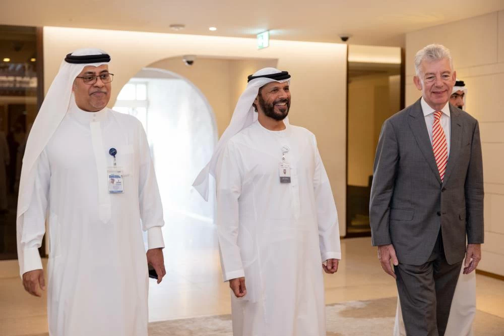 Dubai Municipality honours Dubai Airports for waste reduction and recycling efforts