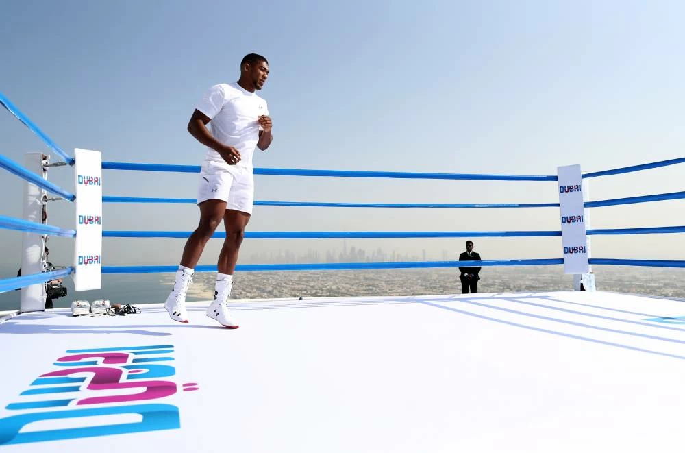 Anthony Joshua in Dubai warming up on the Burj Al Arab Helipad