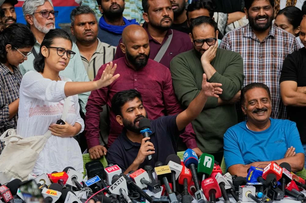 Security stepped up in India's capital for 'cockroach' movement rally