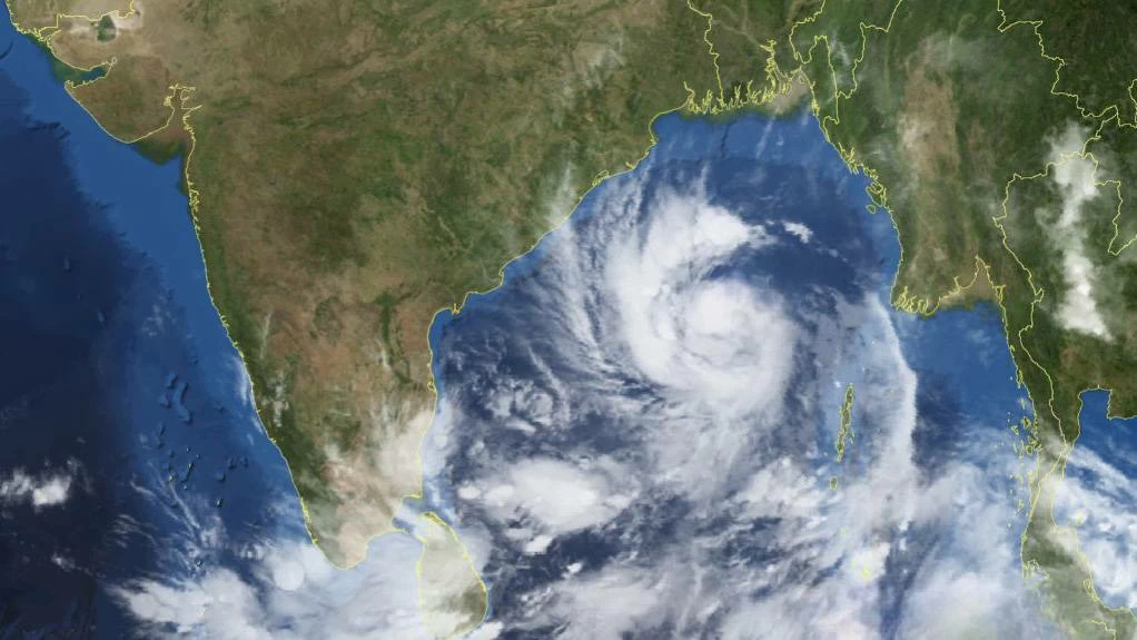 Thousands evacuate India's eastern coast ahead of Cyclone Arnab