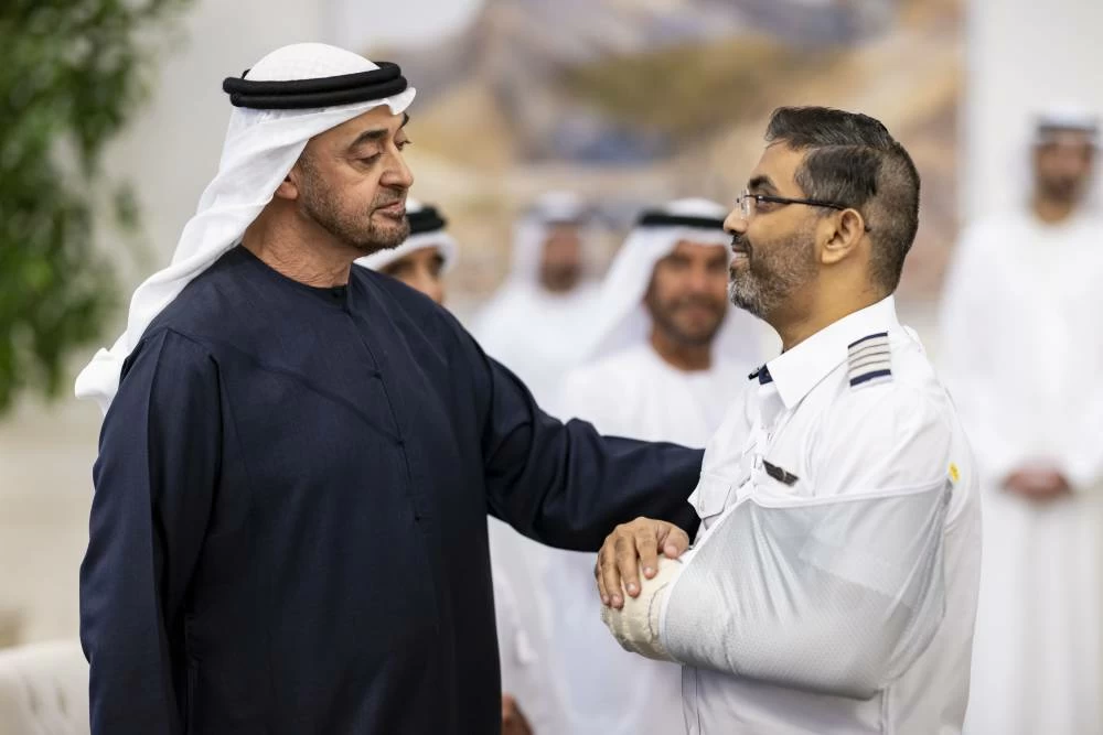UAE President confers First Class Order of Zayed II on flydubai crew
